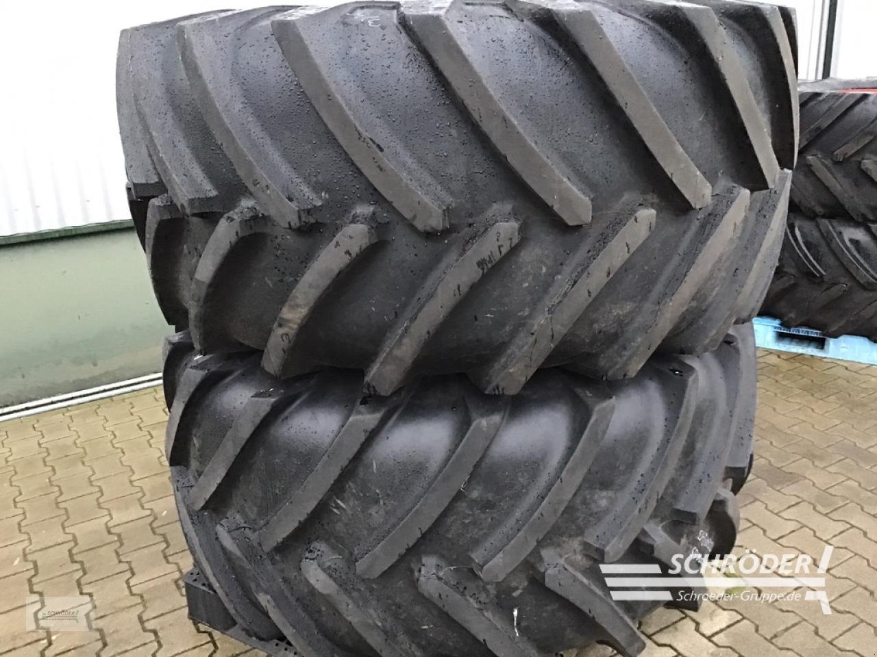 Zwillingsrad tipa Michelin 2X 800/65 R32, Gebrauchtmaschine u Leizen (Slika 2)