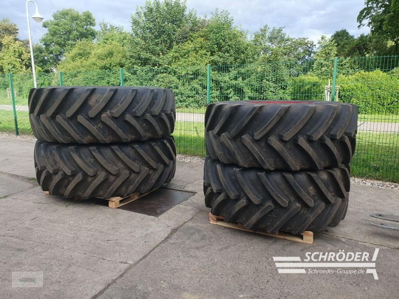 Zwillingsrad typu Michelin VF650/60 R38 / VF750/70 R44, Neumaschine w Langenweddingen (Zdjęcie 1)