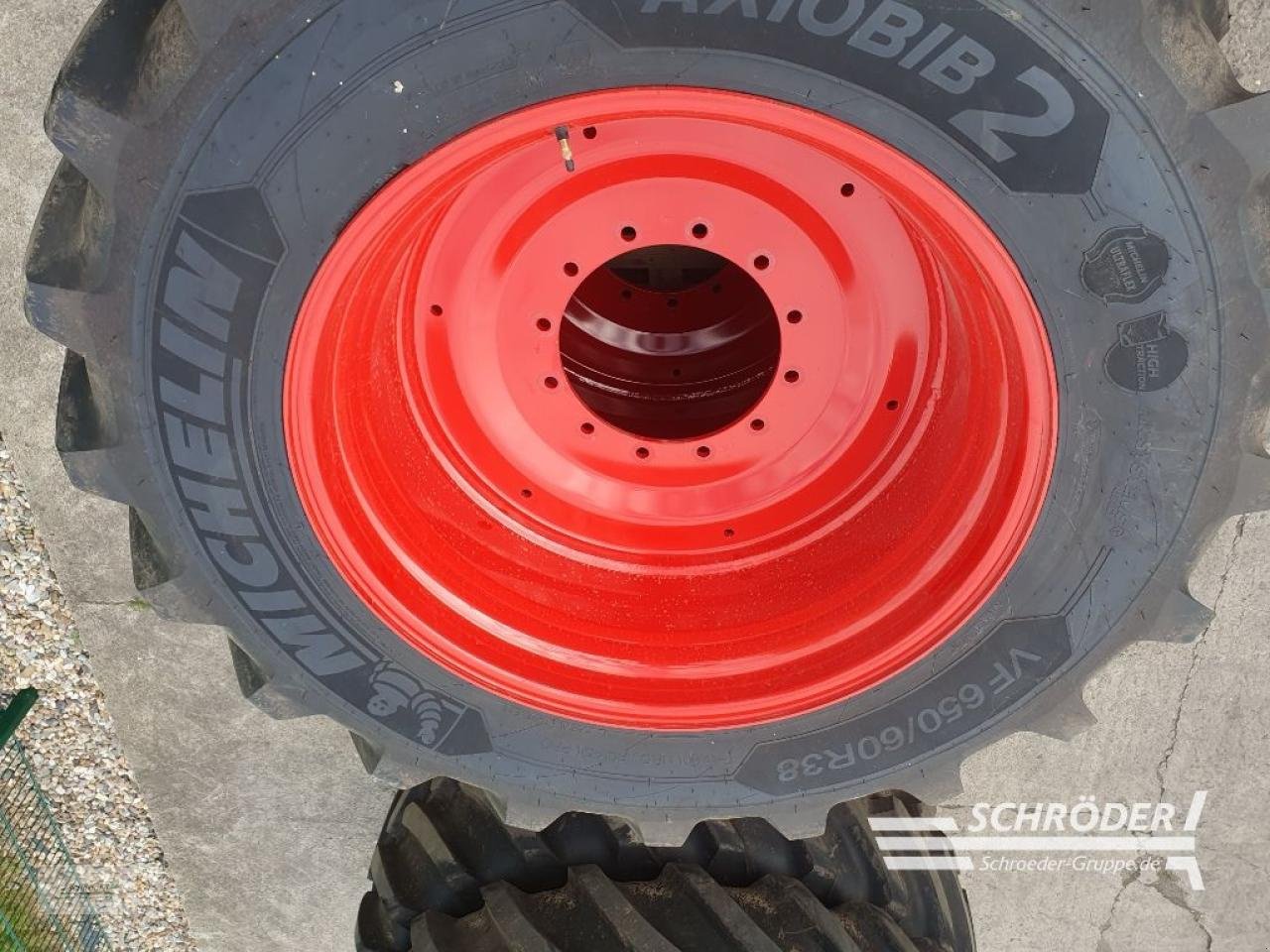 Zwillingsrad типа Michelin VF650/60 R38 / VF750/70 R44, Neumaschine в Langenweddingen (Фотография 3)