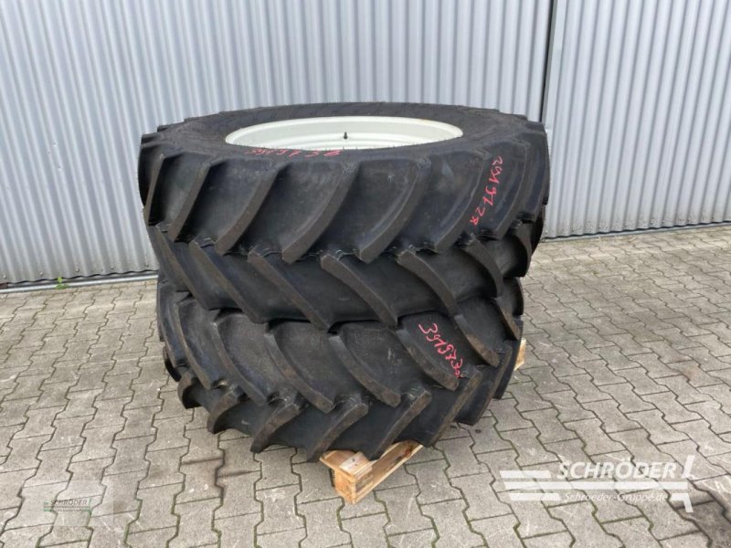 Zwillingsrad van het type Mitas 2X 540/65 R34, Neumaschine in Lastrup (Foto 1)