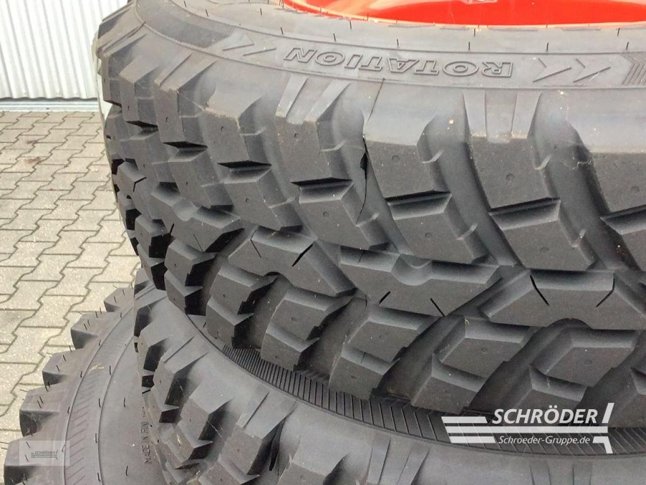 Zwillingsrad za tip Nokian 250/75 R16 + 420/65 R24, Gebrauchtmaschine u Schwarmstedt (Slika 3)