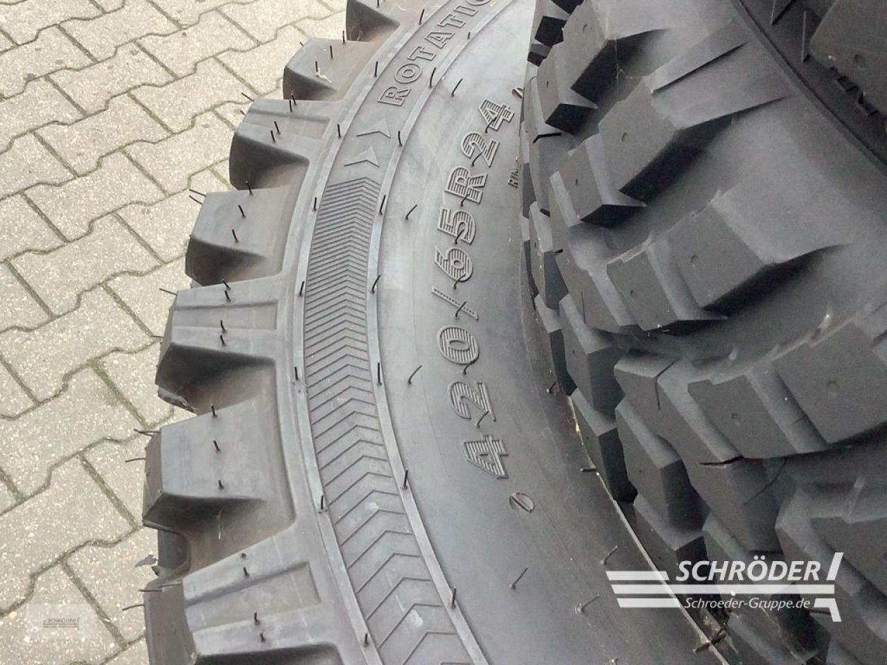 Zwillingsrad za tip Nokian 250/75 R16 + 420/65 R24, Gebrauchtmaschine u Schwarmstedt (Slika 6)