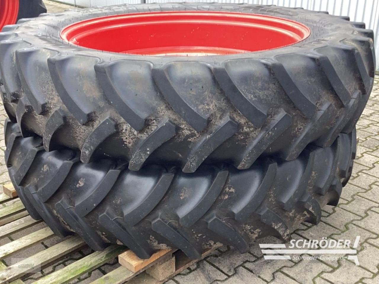 Zwillingsrad tip Sonstige PFLEGERÄDER 380/85 R30 + 380/90 R46, Gebrauchtmaschine in Lastrup (Poză 5)