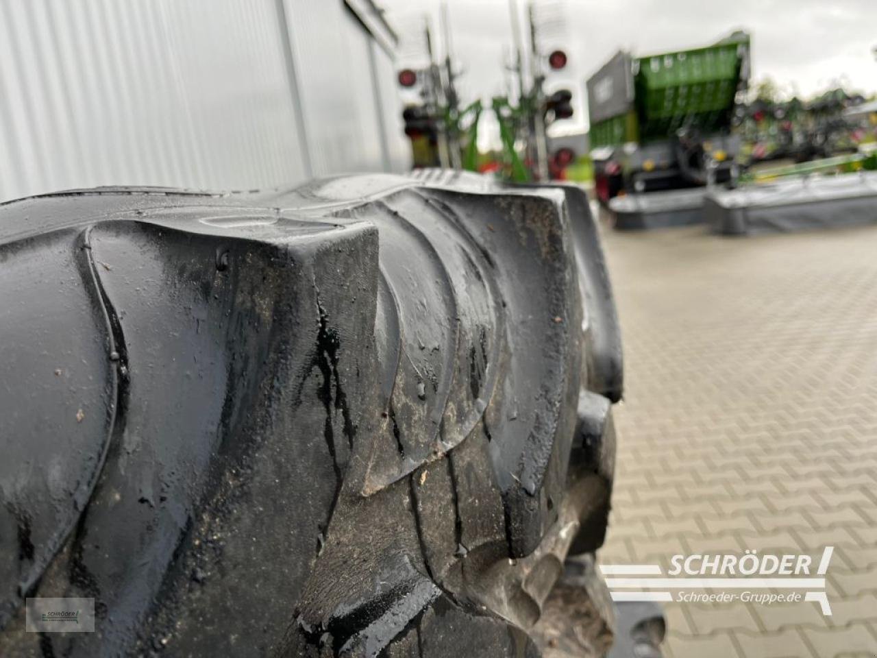 Zwillingsrad van het type Taurus PFLEGEBEREIFUNG 270/95 R36 + 340/85 R48, Gebrauchtmaschine in Wildeshausen (Foto 3)