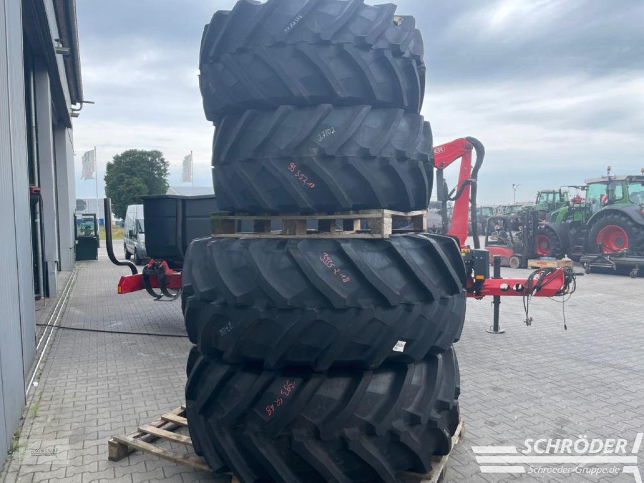 Zwillingsrad типа Trelleborg 2X 600/65 R28 / 2X 710/70 R38, Neumaschine в Wildeshausen (Фотография 3)