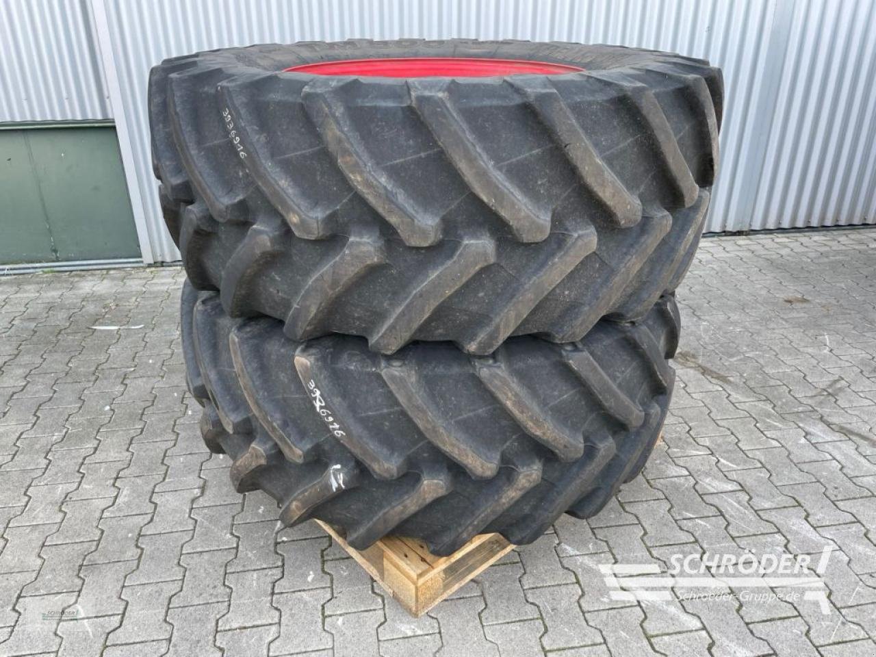 Zwillingsrad des Typs Trelleborg 2X 600/65 R34, Gebrauchtmaschine in Wildeshausen (Bild 1)