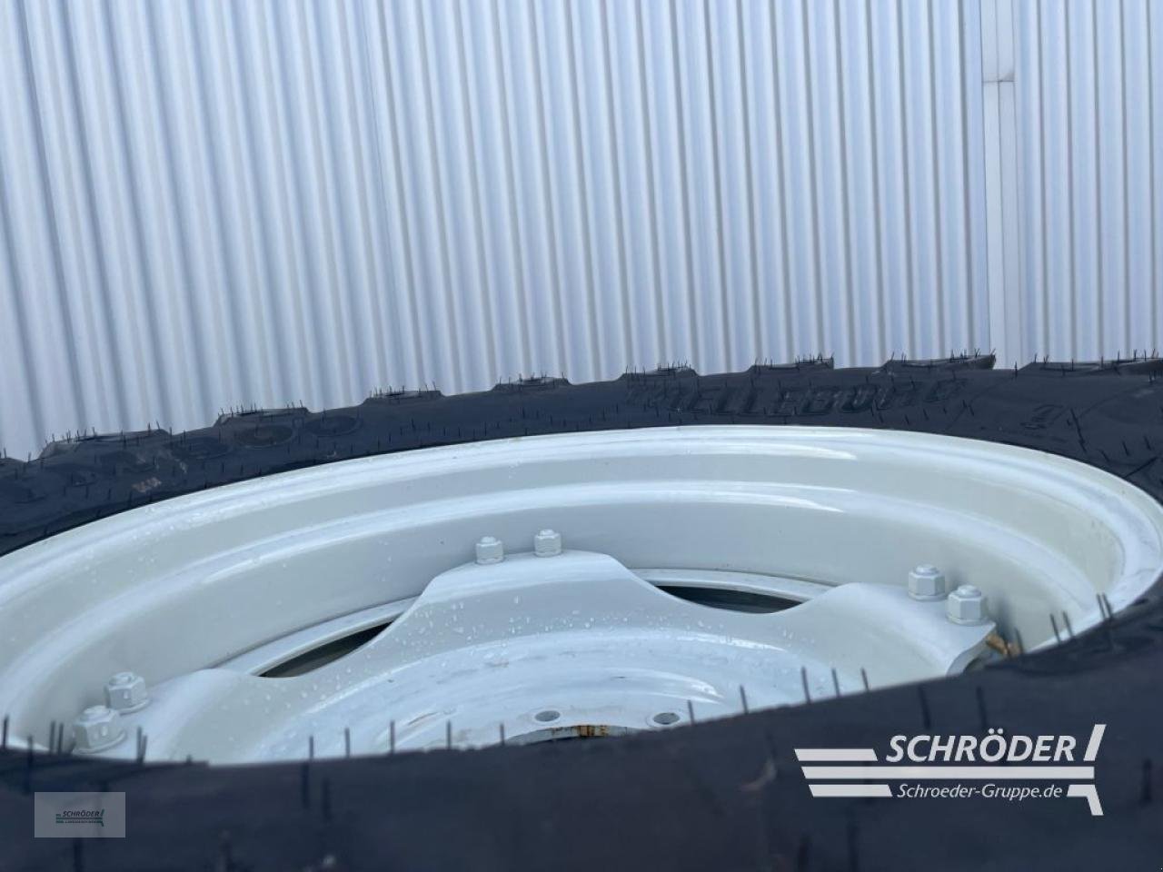 Zwillingsrad типа Trelleborg 480/65 R28 + 600/65 R38, Neumaschine в Wildeshausen (Фотография 7)