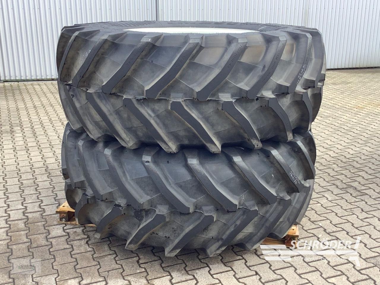 Zwillingsrad типа Trelleborg 600/70 R28 + 710/70 R42, Gebrauchtmaschine в Lastrup (Фотография 2)