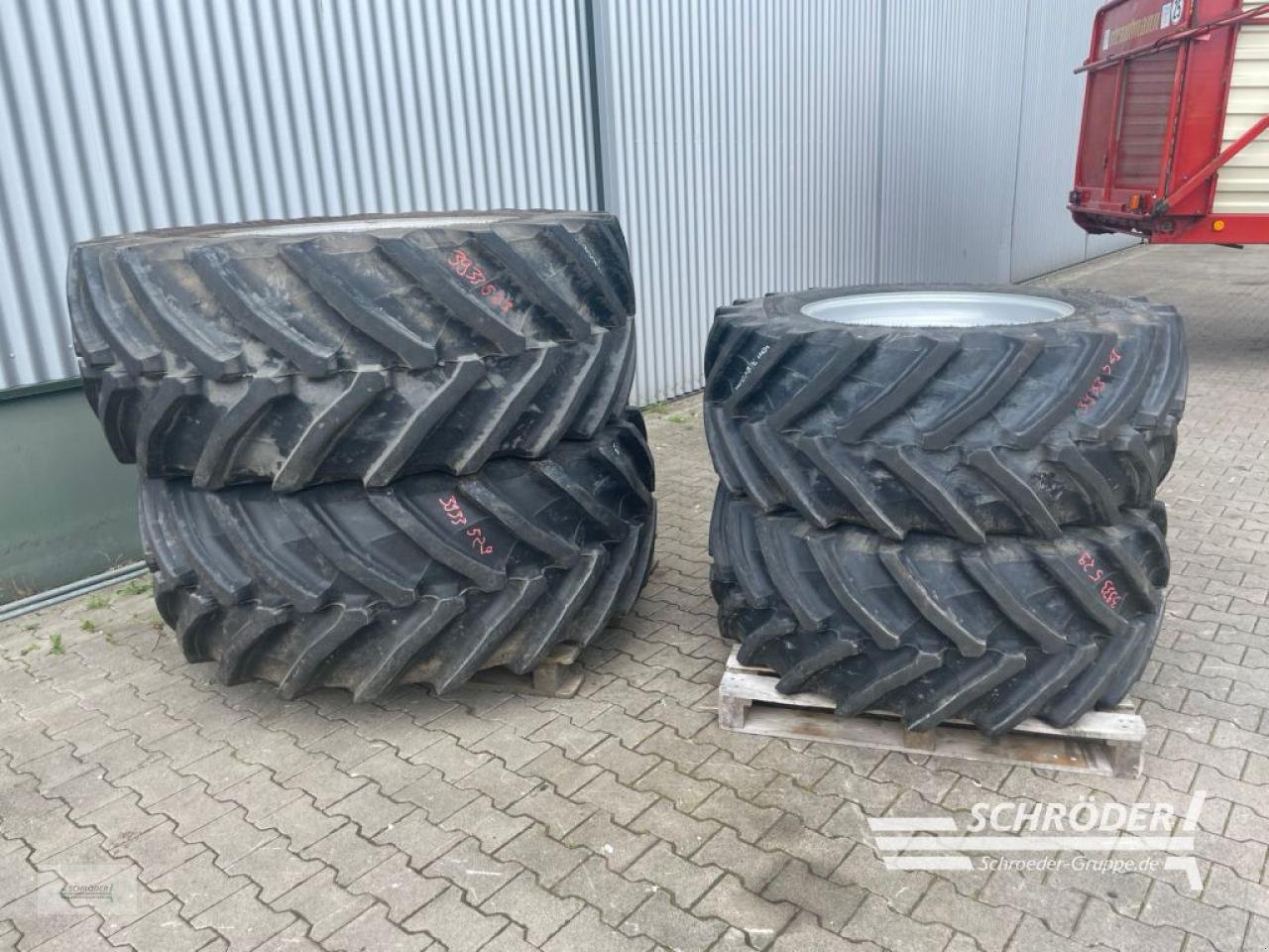 Zwillingsrad Türe ait Trelleborg VF 520/60 R28 +VF 650/60 R38, Gebrauchtmaschine içinde Wildeshausen (resim 2)