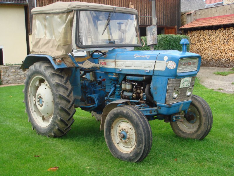 Ford 3000 tractor production years