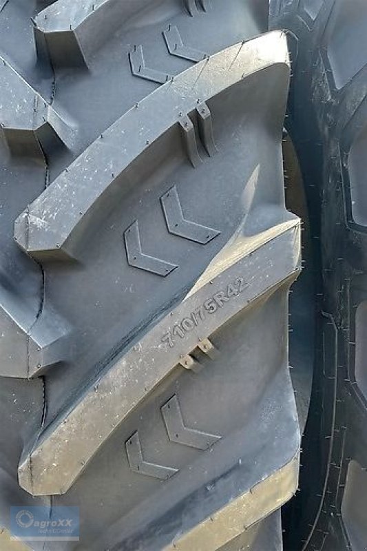 Reifen tip Sonstige 710/75R42 175D--XLR 880--HIGH SPEED--, Neumaschine in Ennigerloh (Poză 6)