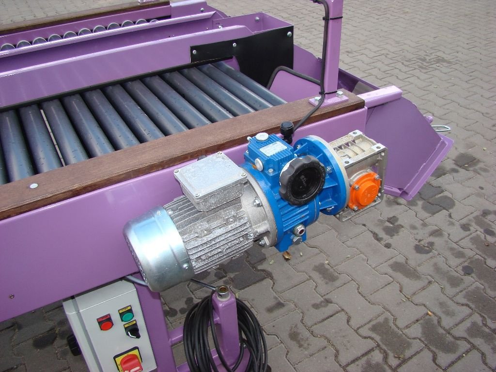 Kartoffel-Sortiermaschine of the type Conpexim AKTION Verlesetisch mit Variomotor 2000x850 mm, Neumaschine in Apetlon (Picture 2)