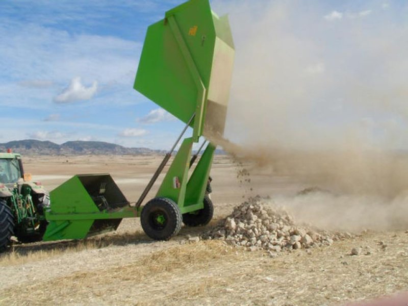 Sonstige Bodenbearbeitungsgeräte a típus Conpexim Steinsammler 3000AE 2,1m pick up, neu, Neumaschine ekkor: Apetlon (Kép 1)