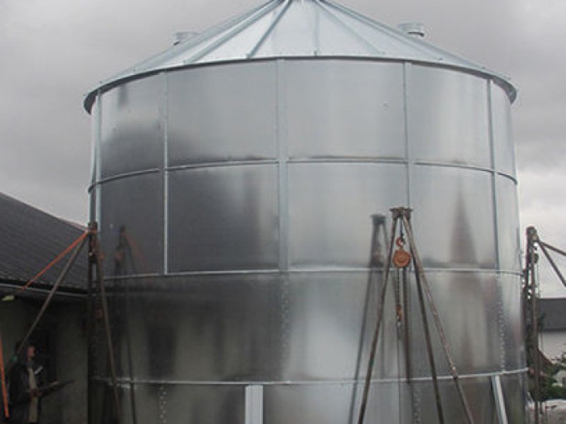 Silo a típus Conpexim Flachbodensilo 3,692 m Durchmesser, Neumaschine ekkor: Apetlon (Kép 1)