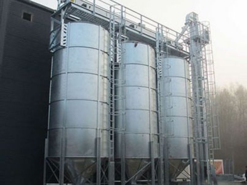 Silo des Typs Conpexim Glattwandsilo 176t neu, Neumaschine in Apetlon (Bild 1)