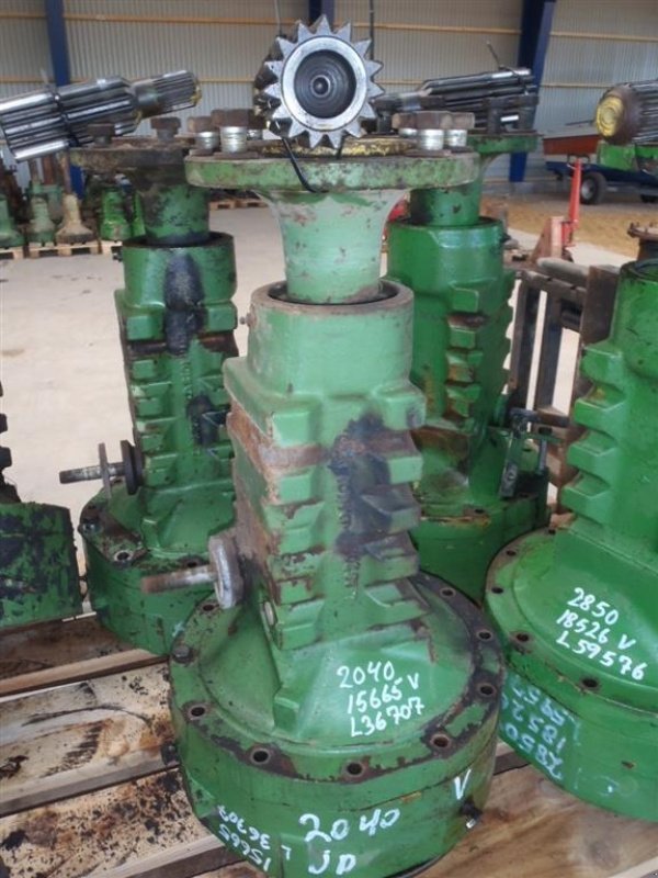 Sonstiges Traktorzubehör del tipo John Deere 2040S Bagaksel V / Rear axle L, Gebrauchtmaschine en Viborg (Imagen 1)