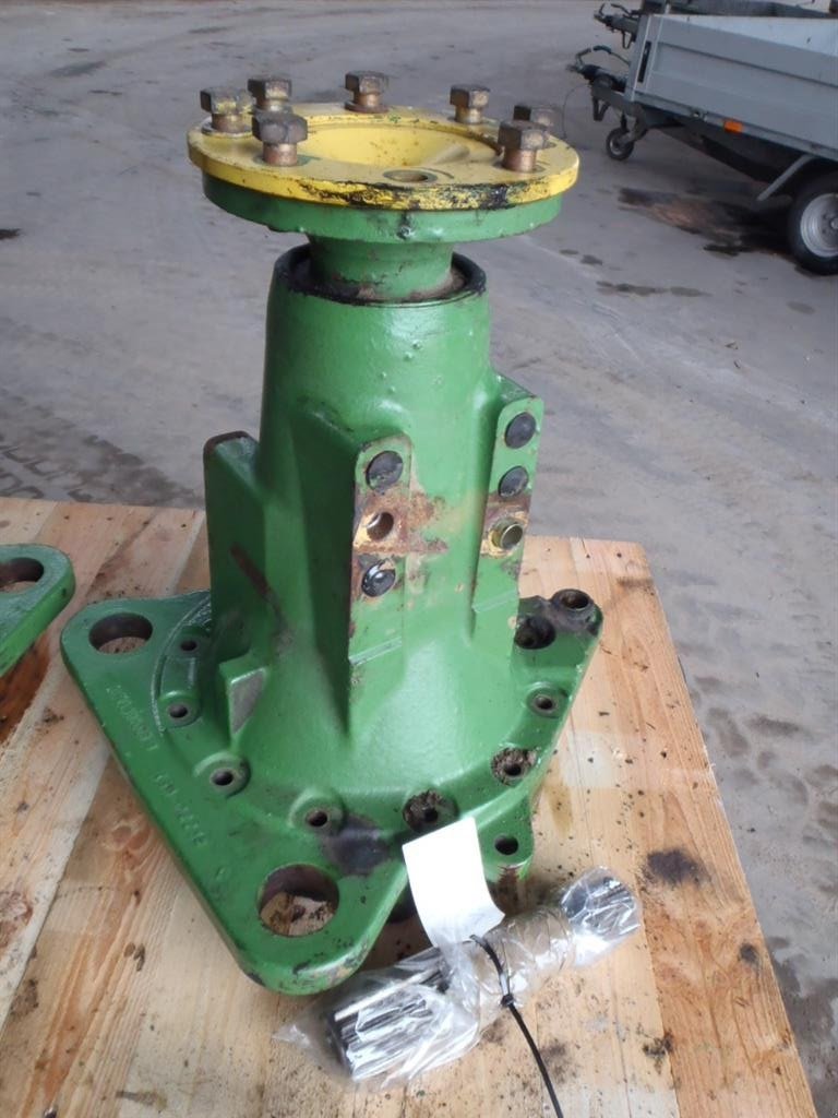 Sonstiges Traktorzubehör del tipo John Deere 6300 Bagaksel V / Rear axle L, Gebrauchtmaschine en Viborg (Imagen 1)