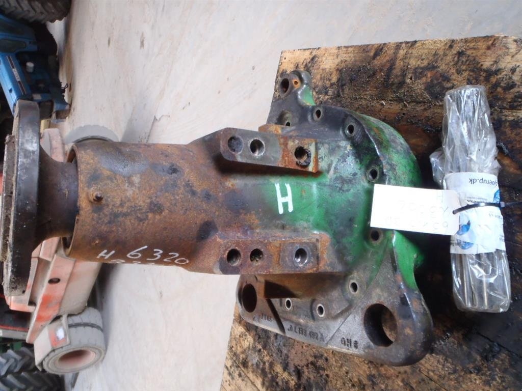 Sonstiges Traktorzubehör του τύπου John Deere 6320 Bagaksel H / Rear Axle R, Gebrauchtmaschine σε Viborg (Φωτογραφία 1)