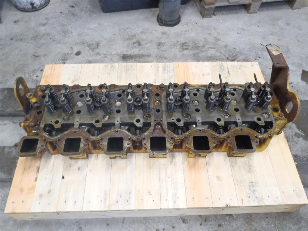 Sonstiges Traktorzubehör Türe ait Sonstige Cat 623 / Topstykke / Cylinder Head, Gebrauchtmaschine içinde Viborg (resim 1)