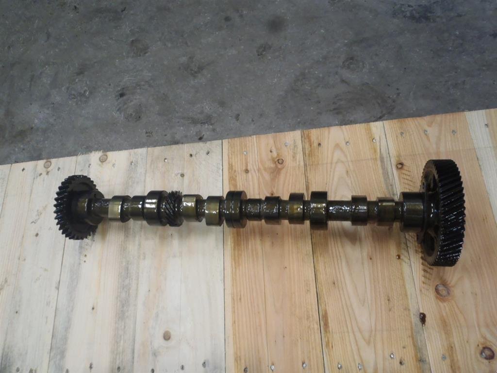 Sonstiges Traktorzubehör del tipo Ford 675 D Knastaksel / Camshaft, Gebrauchtmaschine en Viborg (Imagen 2)