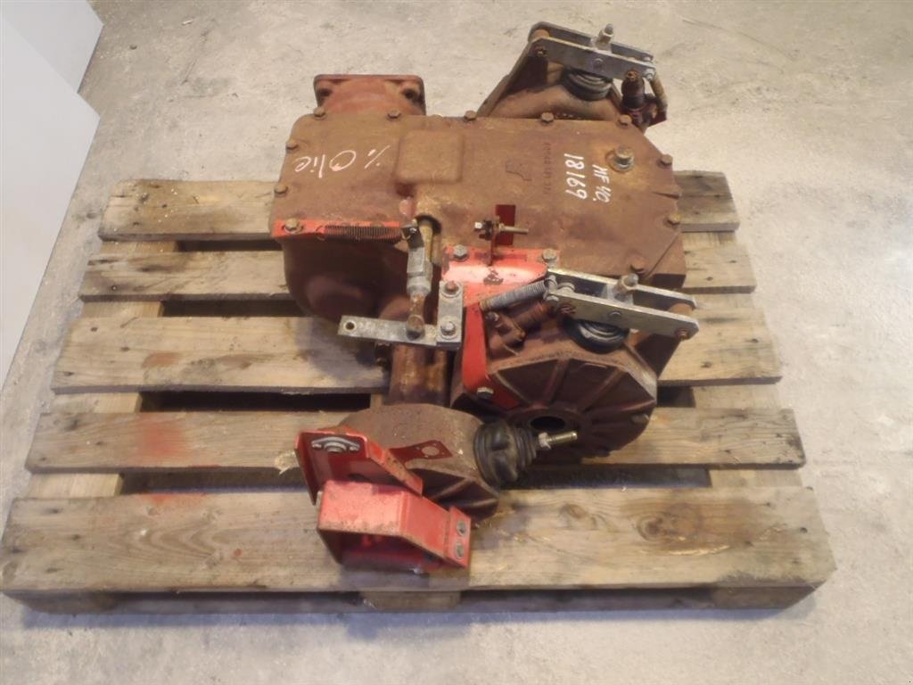 Sonstiges Traktorzubehör van het type Massey Ferguson 40 RS Gearkasse / Gearbox, Gebrauchtmaschine in Viborg (Foto 2)