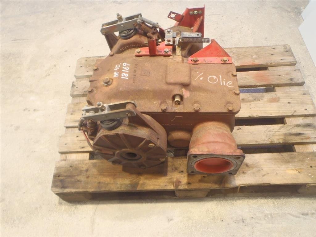 Sonstiges Traktorzubehör za tip Massey Ferguson 40 RS Gearkasse / Gearbox, Gebrauchtmaschine u Viborg (Slika 4)