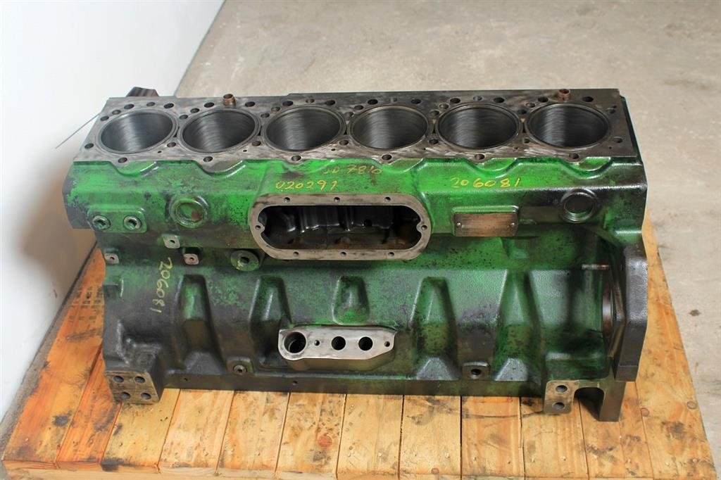 Sonstiges Traktorzubehör del tipo John Deere 7810  Motorblok, Gebrauchtmaschine en Viborg (Imagen 2)