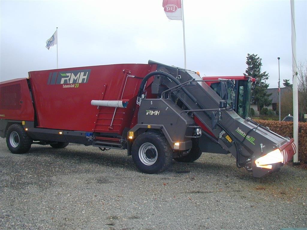 Futterverteilwagen of the type RMH Turbomix-Gold 20 Kontakt Tom Hollænder 20301365, Gebrauchtmaschine in Gram (Picture 1)