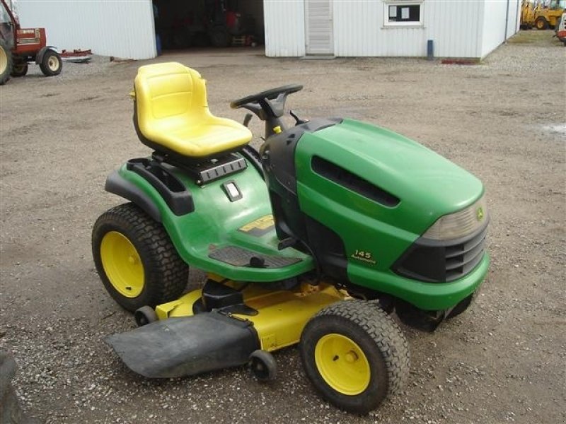 John Deere 145 AUTOMATIC Riding lawn mower, 7361 Ejstrupholm ...