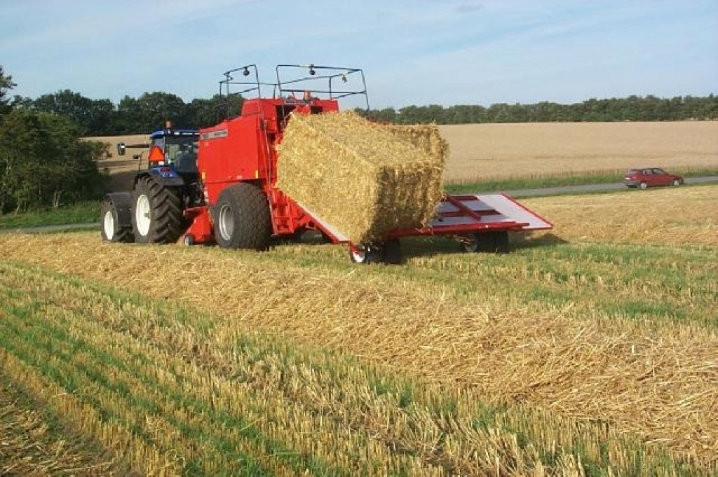 Sonstiges du type Pomi Ballesamlevogn Fabriksny, Gebrauchtmaschine en Nørager (Photo 1)