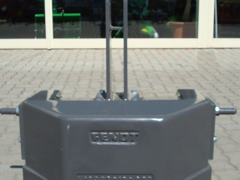 Frontgewicht του τύπου Fendt 870 kg, Neumaschine σε Judenburg (Φωτογραφία 1)
