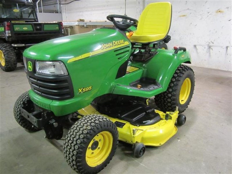 John Deere X595 Lawn tractor - technikboerse.com