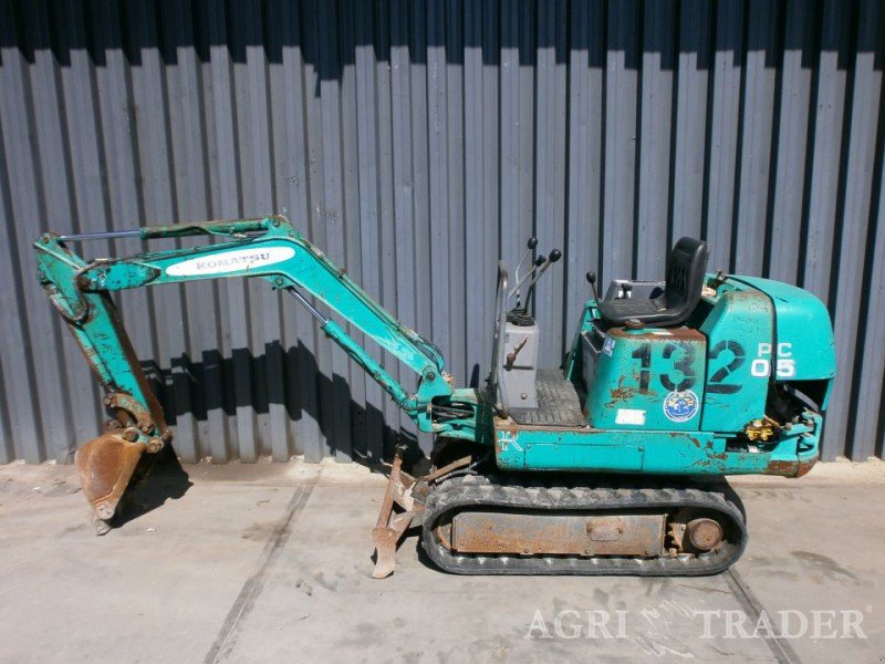 Komatsu PC05-7 Mini digger - technikboerse.com