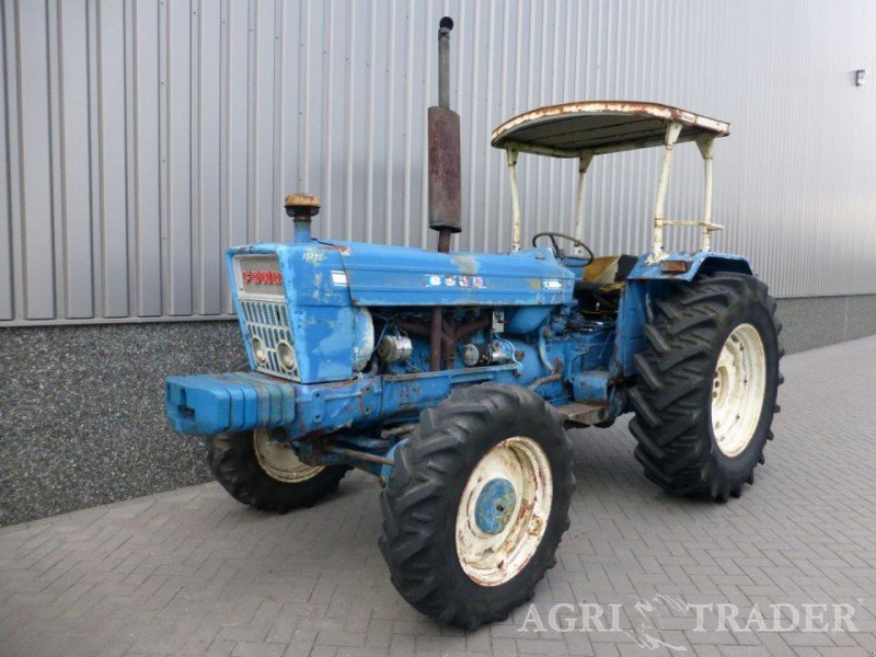 6500 Ford tractor #5