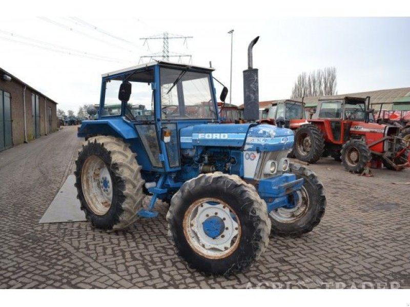 Ford 5610 4x4 Tractor - technikboerse.com