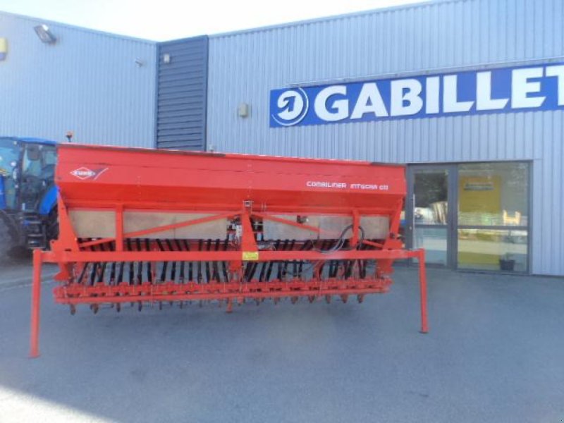 Direktsaatmaschine del tipo Kuhn INTEGRA4000, Gebrauchtmaschine en PLUMELEC (Imagen 1)