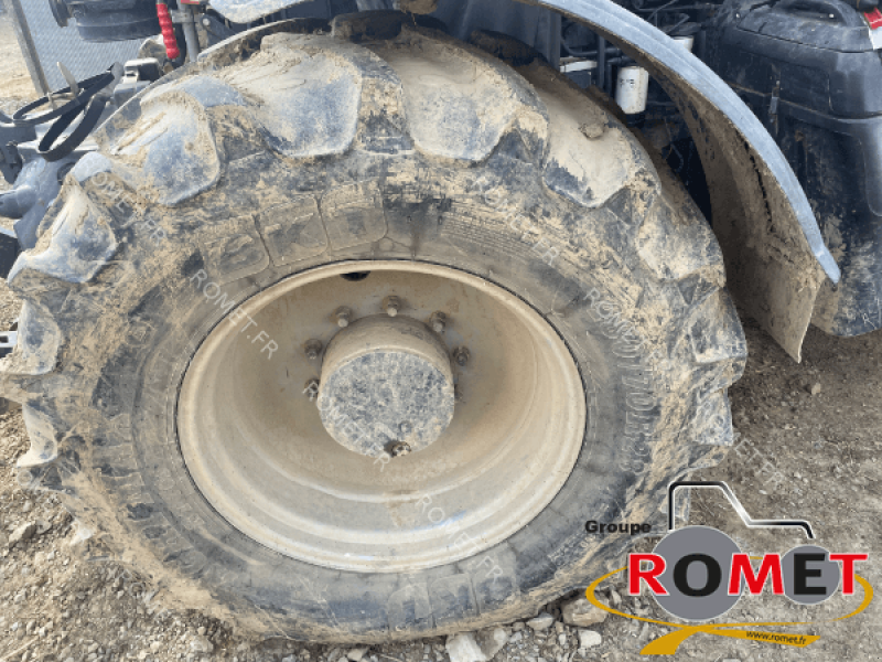 Traktor van het type Massey Ferguson 7480, Gebrauchtmaschine in Gennes sur glaize (Foto 9)