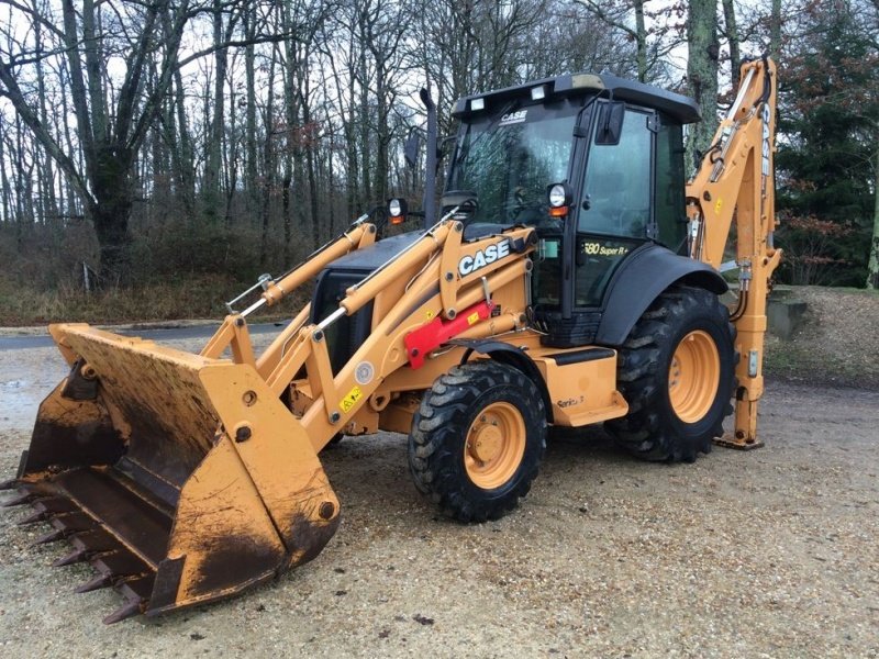 Case IH 580 ST Backhoe loader - technikboerse.com