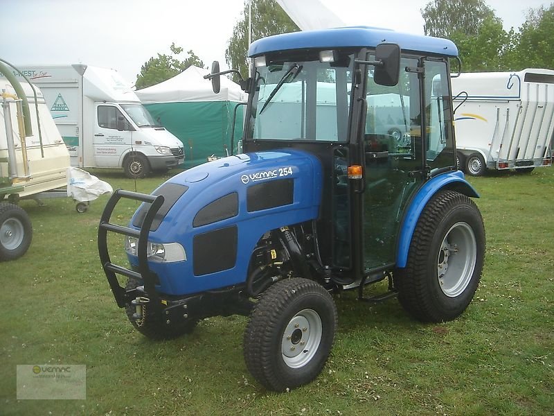 Weinbautraktor του τύπου Mahindra Mahindra VT254 mit 25PS Traktor www.mahindra24 .com, Neumaschine σε Sülzetal OT Osterweddingen (Φωτογραφία 7)