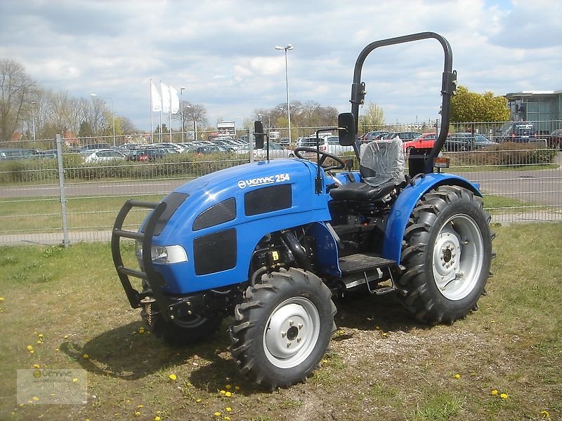 Weinbautraktor του τύπου Mahindra Mahindra VT254 mit 25PS Traktor www.mahindra24 .com, Neumaschine σε Sülzetal OT Osterweddingen (Φωτογραφία 1)