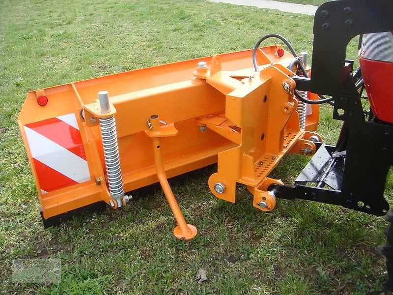 Schneepflug van het type Vemac Schneeschild Schneepflug hydraul. Winterdienst 140cm NEU, Neumaschine in Sülzetal OT Osterweddingen (Foto 4)