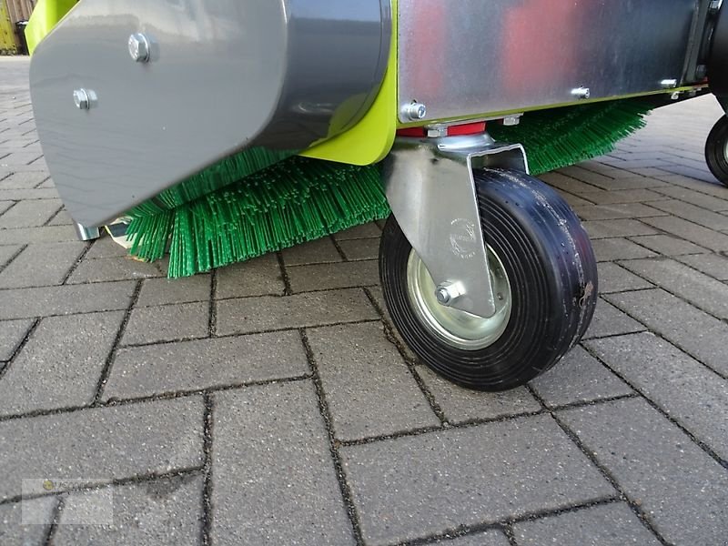 Kehrmaschine van het type Bellon Mit TSPF4 Front Kehrmaschine Kehrbürste NEU Zapfwelle, Neumaschine in Sülzetal OT Osterweddingen (Foto 15)