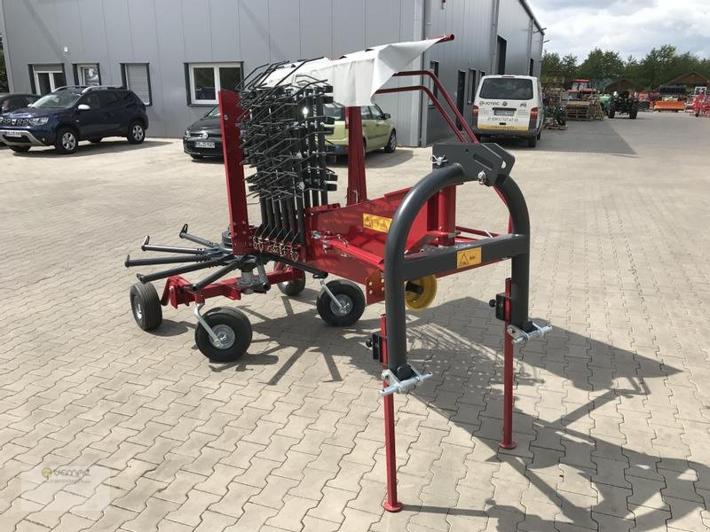 Schwader van het type FPM Kreiselschwader 430cm 4,3m Heuschwader Schwader Einkreisel  Kreiselheuschwader NEU, Neumaschine in Sülzetal OT Osterweddingen (Foto 3)