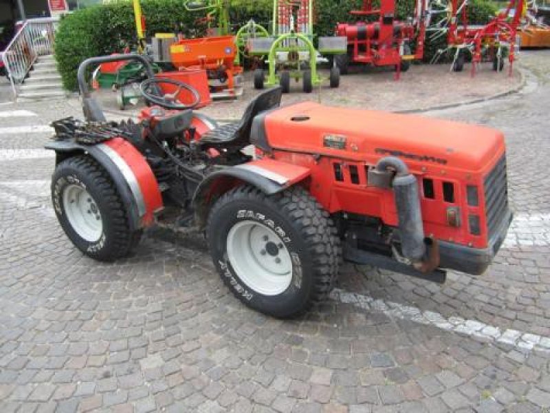 Carraro Supertigre 7700 G931 Orchard tractor - technikboerse.com