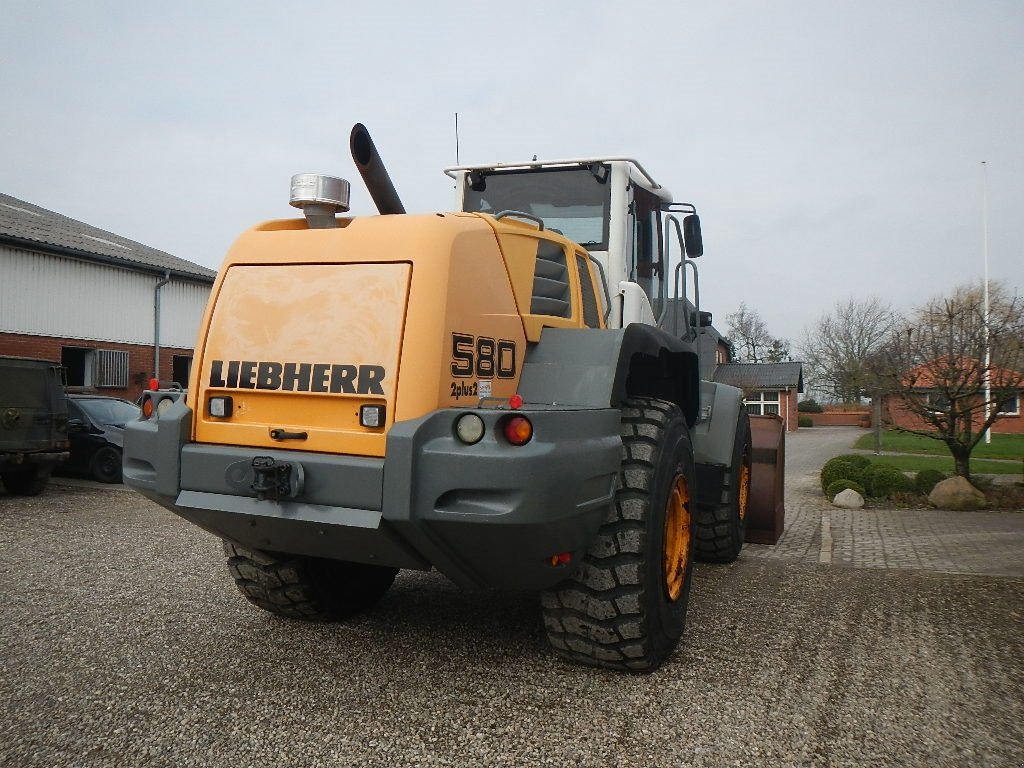 Radlader tipa Liebherr 580 2plus2, Gebrauchtmaschine u Aabenraa (Slika 5)