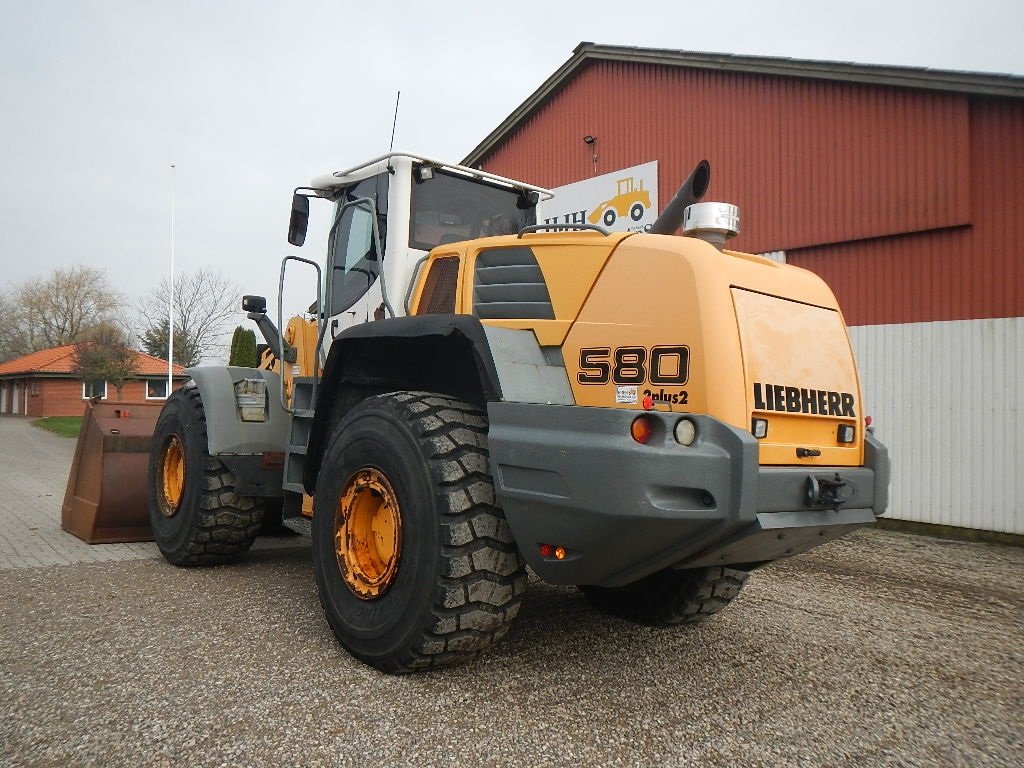 Radlader Türe ait Liebherr 580 2plus2, Gebrauchtmaschine içinde Aabenraa (resim 3)