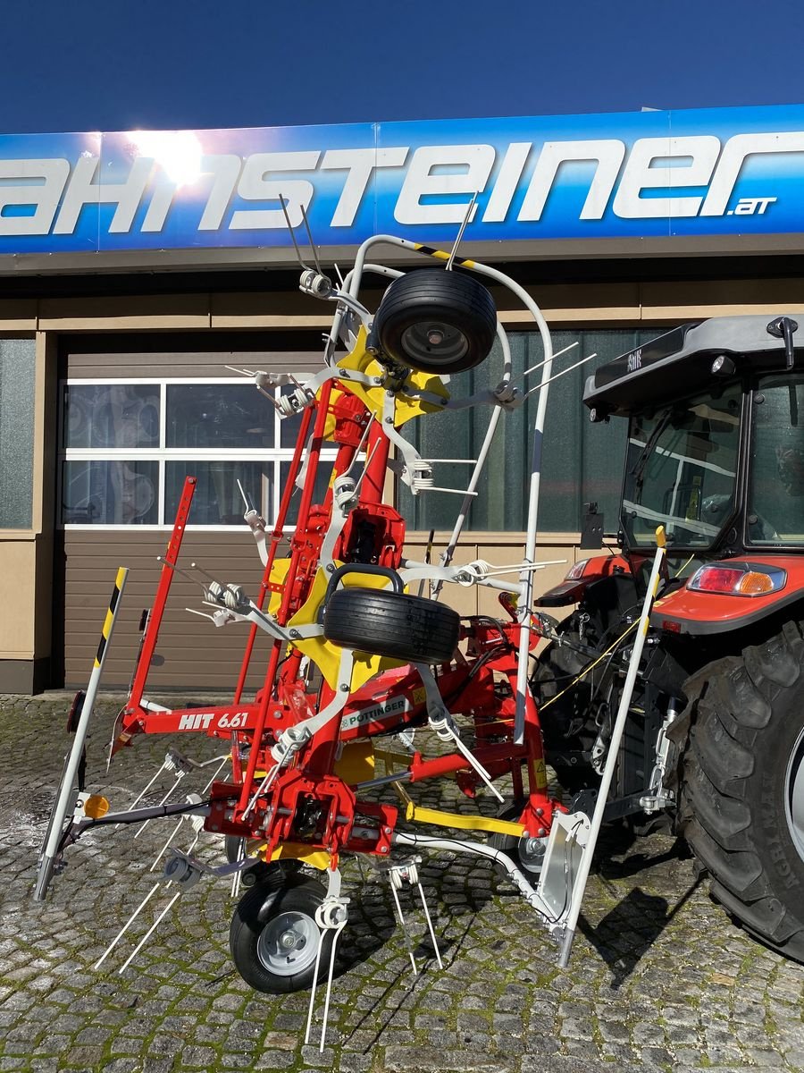 Kreiselheuer van het type Pöttinger HIT 6.61, Neumaschine in Ebensee (Foto 10)