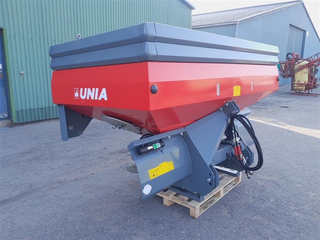 Düngerstreuer du type Unia MXL 3000, Gebrauchtmaschine en Hadsund (Photo 1)