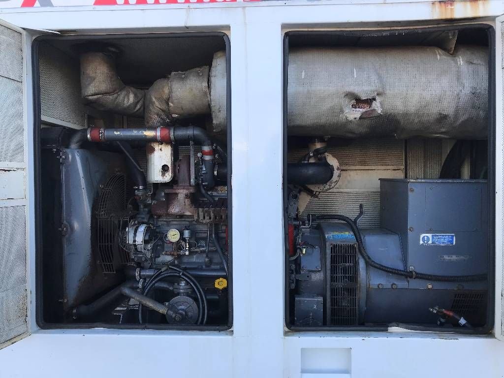 Notstromaggregat typu Iveco 8065 SRE - 125 kVA Generator - DPX-11283, Gebrauchtmaschine w Oudenbosch (Zdjęcie 5)