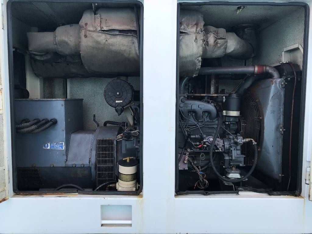 Notstromaggregat van het type Iveco 8065 SRE - 125 kVA Generator - DPX-11283, Gebrauchtmaschine in Oudenbosch (Foto 7)